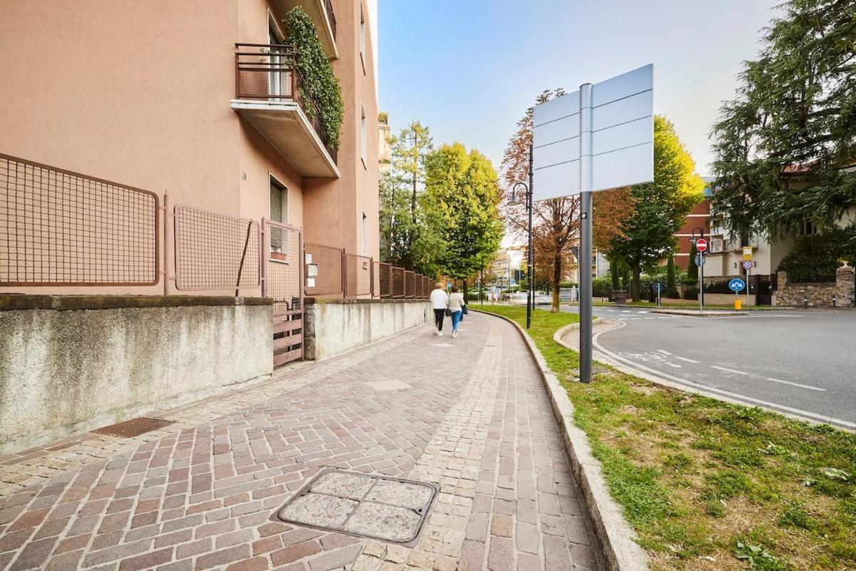 100M Dalla Funicolare Di Citta Alta- 10 Ospiti Bérgamo Exterior foto